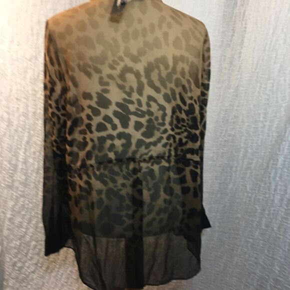 Lane Bryant NWT Animal Print Button Down Blouse Size 14/16 - Picture 4 of 10